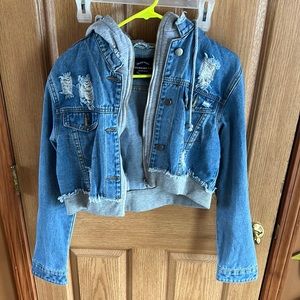 Women’s Crop Jean Jacket